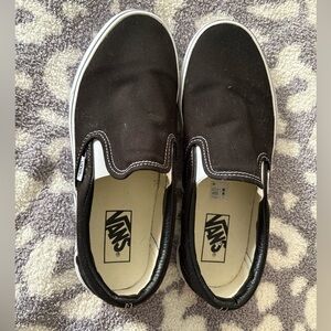Vans classic slip on-black sneakers